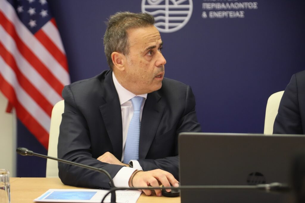 Παπασταύρου: Αρτηρία ειρήνης και ευημερίας ο Κάθετος Διάδρομος