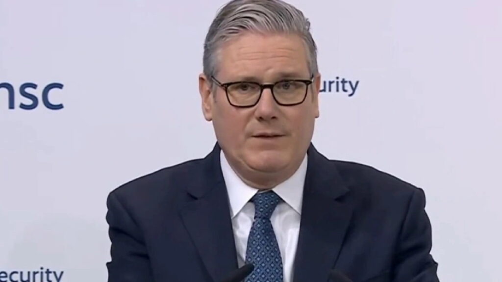 Στάρμερ: Αεροπλανοφόρα σε Βόρειο Ατλαντικό και Αρκτική