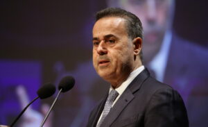 Το διήμερο στην Ουάσιγκτον, το κολάζ του Νικολόπουλου με Καραμανλή και Σαμαρά, οι κουτοπόνηρες κινήσεις των τραπεζών και το φλερτ του Σταθόπουλου με τον μπασκετικό ΠΑΟ