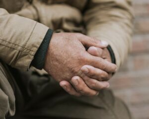 Συντάξεις Μαρτίου 2026: Σε λίγες ώρες στο ΑΤΜ τα χρήματα