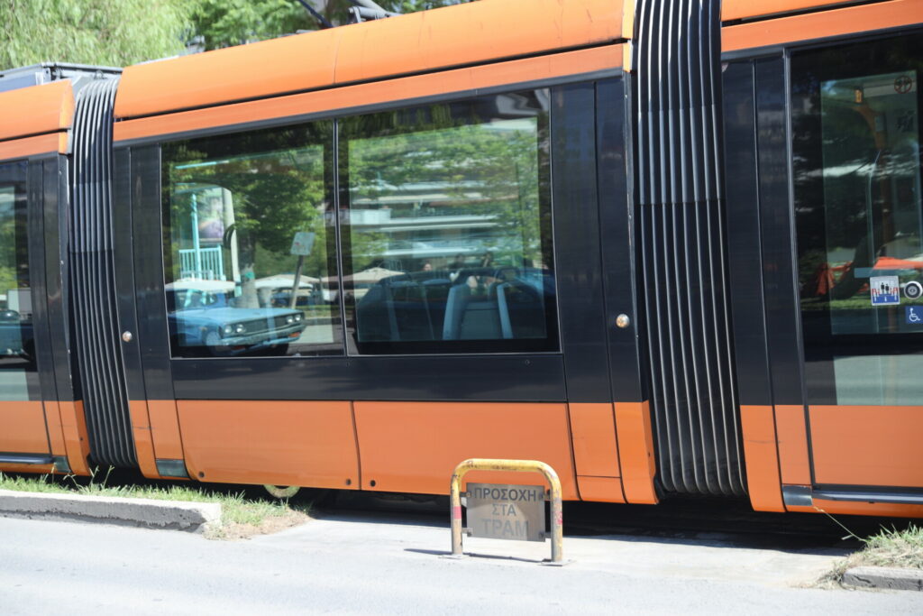 Από σήμερα το Τραμ φτάνει στο Λιμάνι του Πειραιά