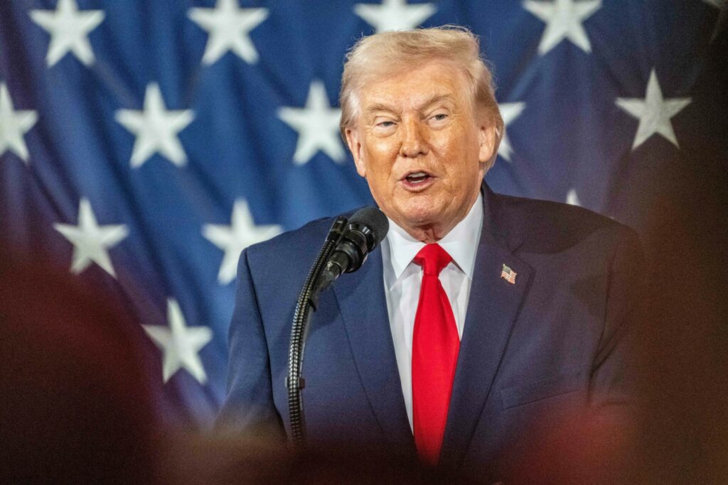 Το δίλημμα και οι παγίδες για τον Τραμπ στο Ιράν, γιατί οι αγορές φοβούνται το κλείσιμο των Στενών του Ορμούζ