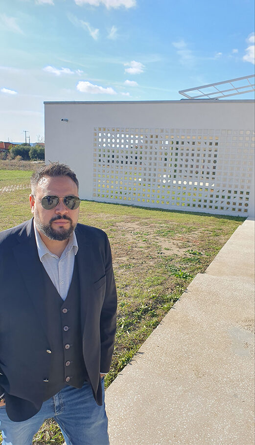 Ο Νίκος Κωνσταντινίδης