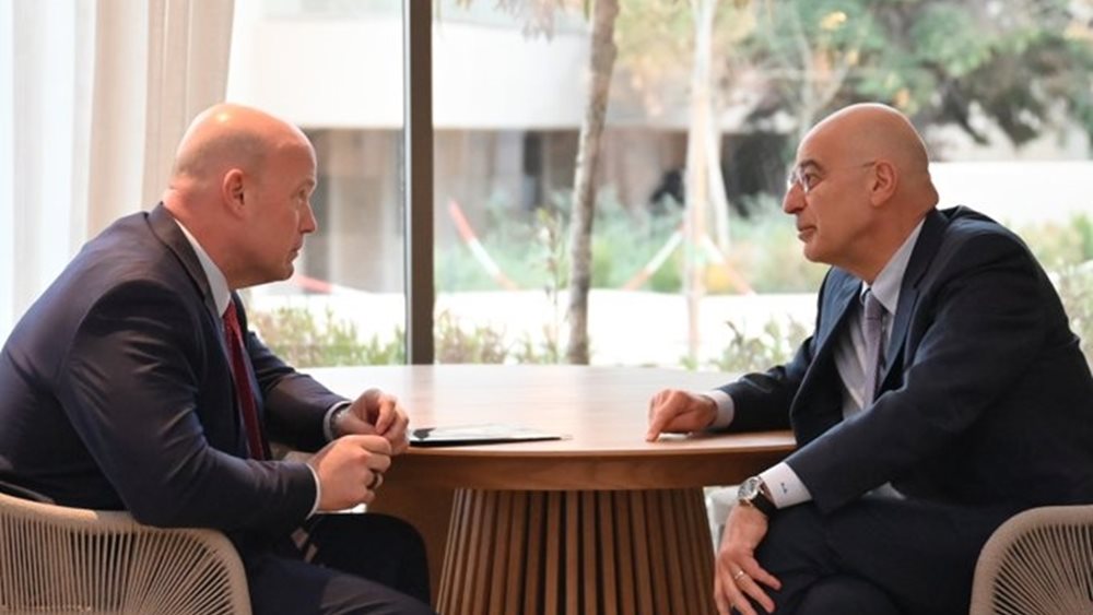 Συνάντηση Νίκου Δένδια με τον μόνιμο αντιπρόσωπο των ΗΠΑ στο ΝΑΤΟ