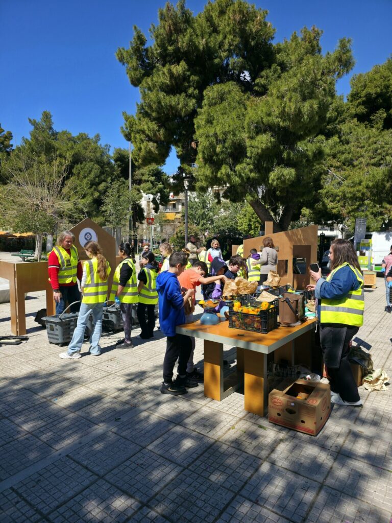Ο Δήμος Αθηναίων τίμησε τη Διεθνή Ημέρα Μηδενικών Αποβλήτων με 170 μαθητές από δημοτικά σχολεία της Αθήνας