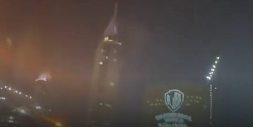 Συντρίμμια ιρανικού drone έπεσαν σε ουρανοξύστη στο Ντουμπάι, 1 νεκρός