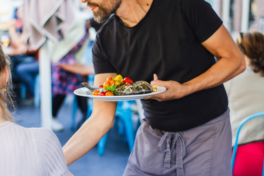 Τα κλειδιά για τις συλλογικές συμβάσεις στην εστίαση και το εμπόριο