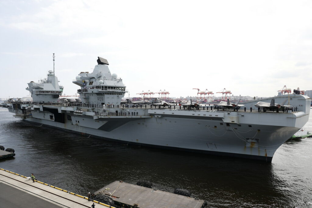 Βρετανία: Σε ετοιμότητα αεροπλανοφόρο για πιθανή αποστολή στη Μέση Ανατολή