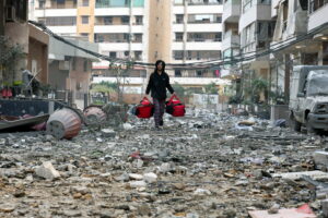 Ιράν: Μπαράζ επιθέσεων σε χώρες του Κόλπου – Νετανιάχου: Ο πόλεμος θα συνεχιστεί χωρίς συμβιβασμούς