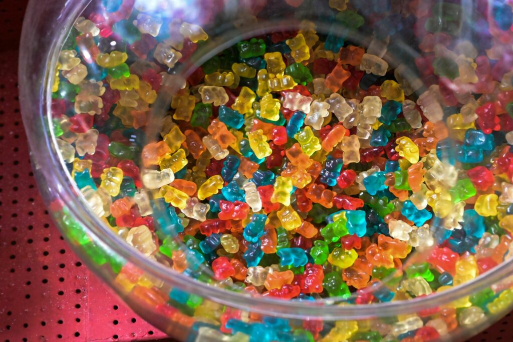 Μισθοί: Αυξήσεις 23,8% στην τριετία στην πρώτη κλαδική συλλογική σύμβαση με το νέο νόμο, τι σηματοδοτεί