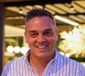 Victoria Cinemas: Η εταιρεία από τη Λάρισα που με το mobile πάει το σινεμά παντού