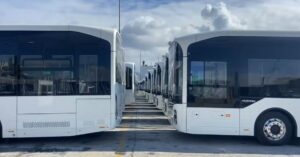 Θεσσαλονίκη: Μπήκαν οι υπογραφές στην ενδιάμεση σύμβαση των 42 εκατ. για τις περιαστικές λεωφορειακές γραμμές