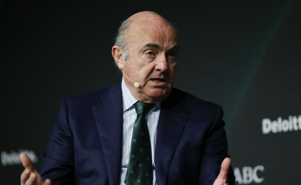 Ντε Γκίντος: Το Ιράν ανεβάζει το ρίσκο, σε εγρήγορση η ΕΚΤ για τα επιτόκια