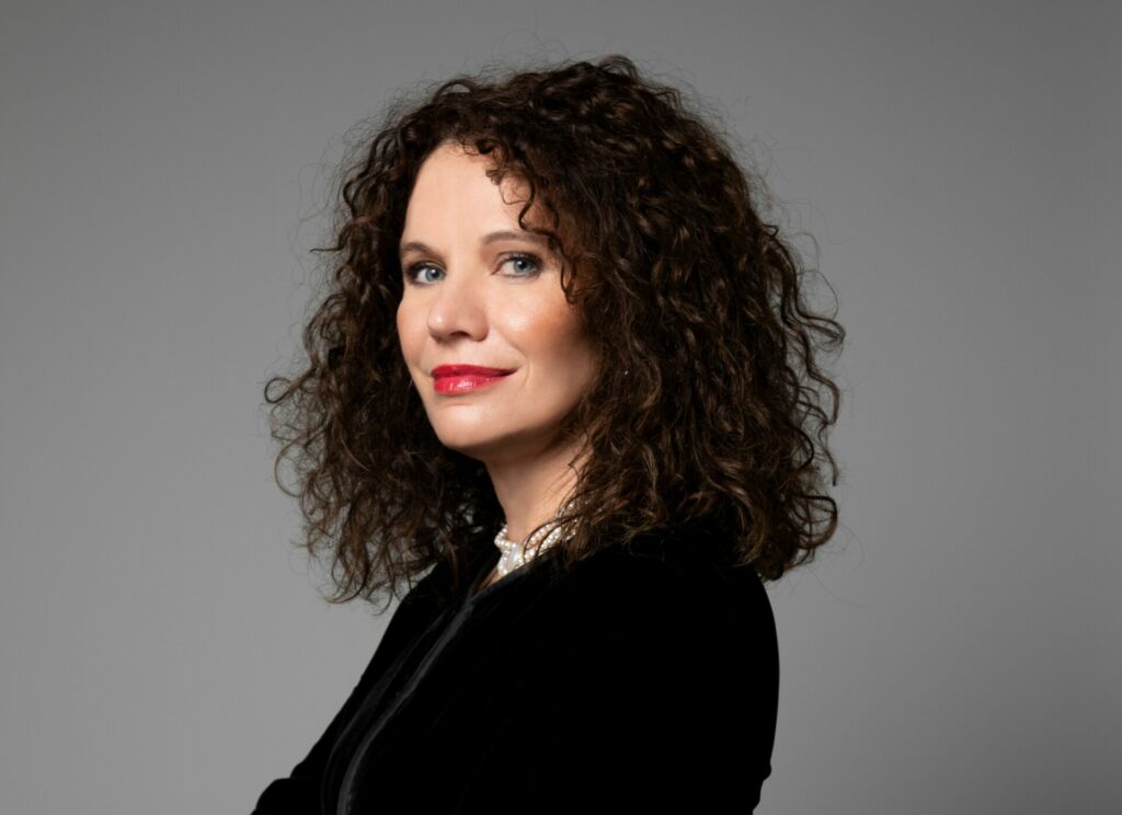 H Μαρία Ρίτα Γκάλι στο τιμόνι της AKTOR LNG