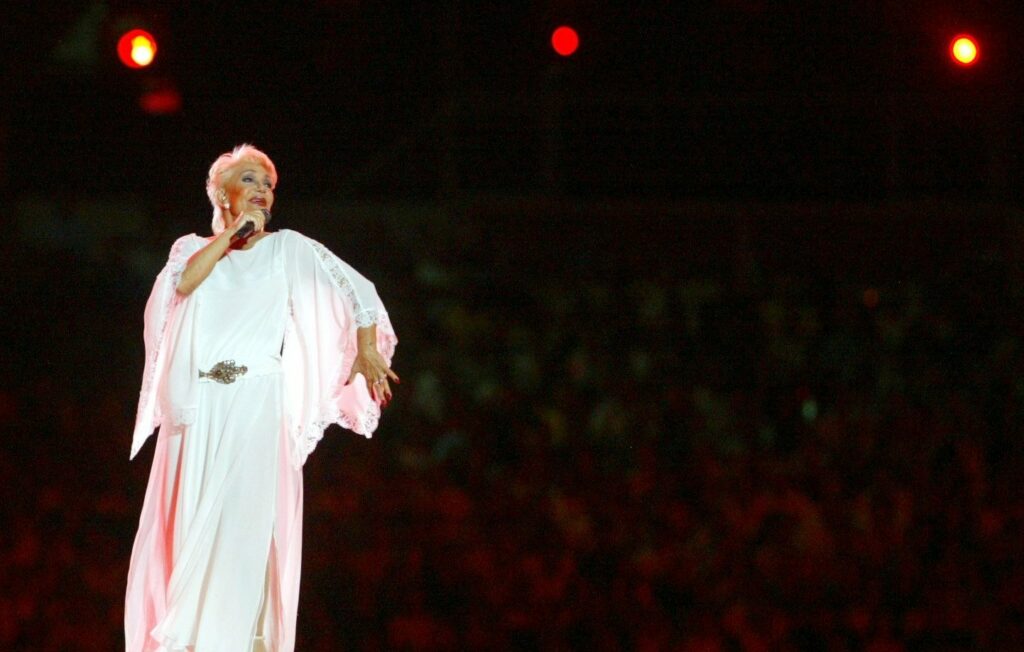 Μαρινέλλα:”Ποτέ δεν αισθάνθηκα θρύλος” – Σταθμοί ζωής της μεγάλης ερμηνεύτριας