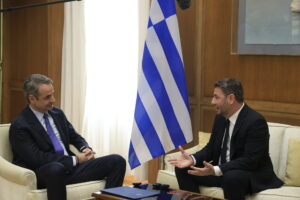 Συνάντηση Μητσοτάκη-Ανδρουλάκη: “Οποιαδήποτε απειλή σε χώρα της ΕΕ είναι επί της αρχής απαράδεκτη”