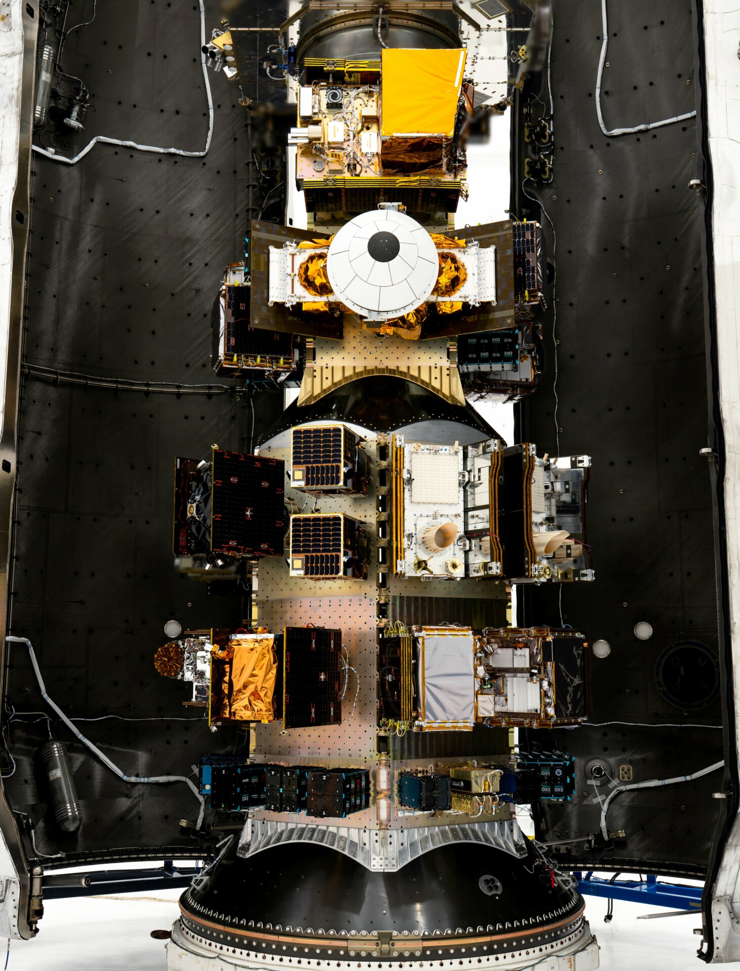 optisat-falcon9_transporter16_loaded