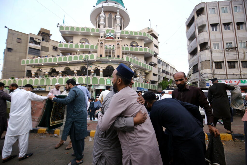 ΗΠΑ και Ιράν σχεδιάζουν να συναντηθούν στο Πακιστάν – Χωλαίνει η ευρωπαϊκή οικονομία από τον πόλεμο