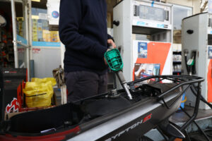 Fuel Pass 2026: Πότε ανοίγει η πλατφόρμα στο gov.gr, τι ισχύει για τις δωρεάν μετακινήσεις με ταξί και ΜΜΜ