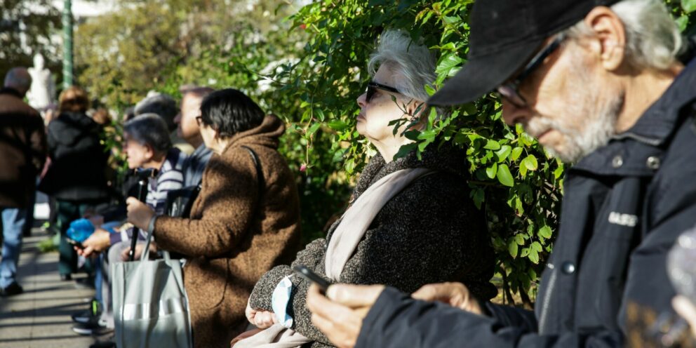 Όλα τα σενάρια για το ξεπάγωμα των αυξήσεων στις επικουρικές συντάξεις
