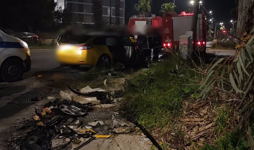 Τραγωδία στη Βούλα: Νεκρή οδηγός ταξί – Πώς έγινε το θανατηφόρο τροχαίο