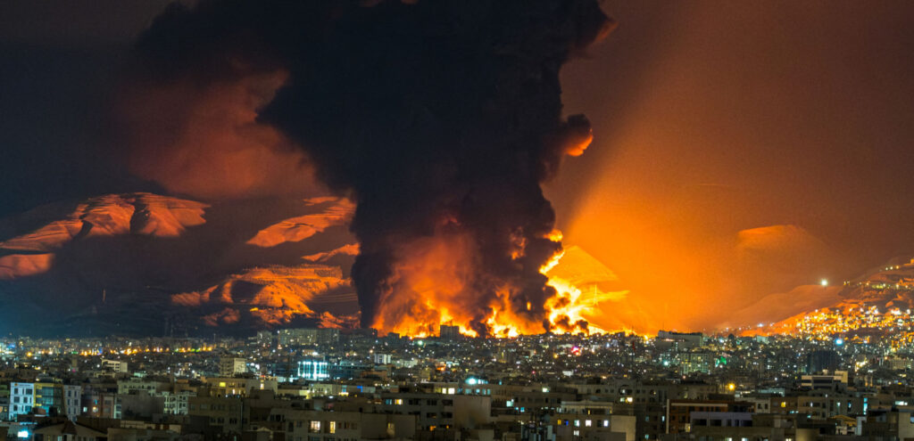 Μέση Ανατολή: Τι δείχνουν οι μετρήσεις για ραδιενέργεια και ατμοσφαιρική ρύπανση μετά τα χτυπήματα