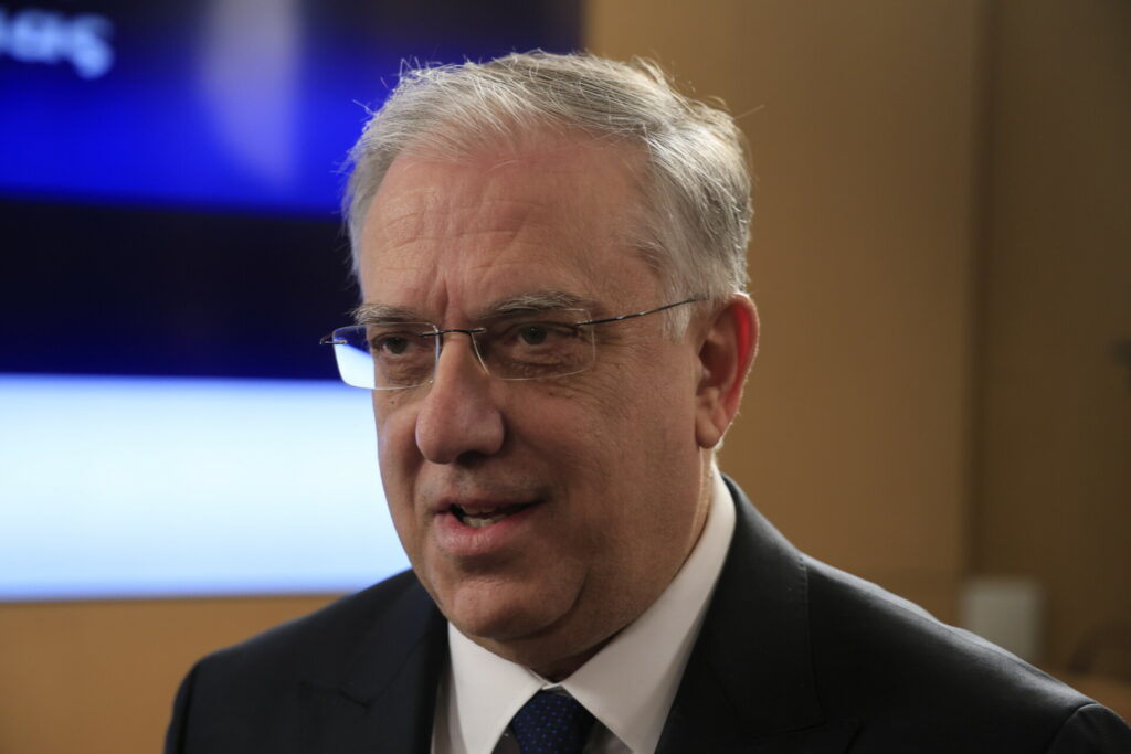 Θεοδωρικάκος: Πότε ξεκινά η νέα εφαρμογή PosoKanei