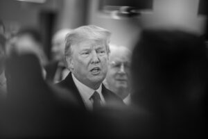 Oι επιλογές του Trump να τιθασεύσει τις τιμές του πετρελαίου είναι ελάχιστες