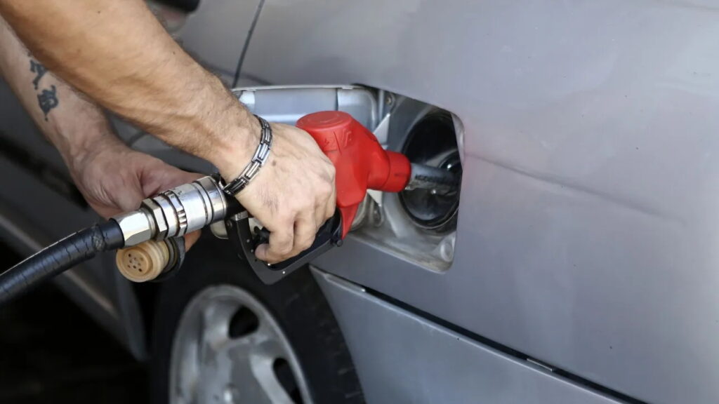 Βγαίνουν στους δρόμους οι πρατηριούχοι καυσίμων