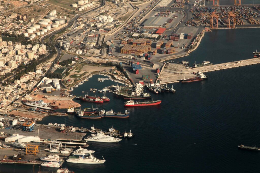 Τα αθέατα εμπόδια στην αξιοποίηση του λιμένα της Ελευσίνας