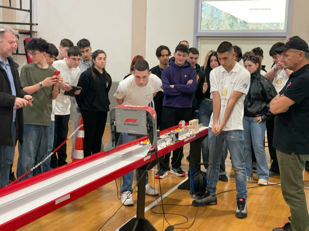 Στον παγκόσμιο τελικό του STEM Racing μαθητές από την Αμερικανική Γεωργική Σχολή