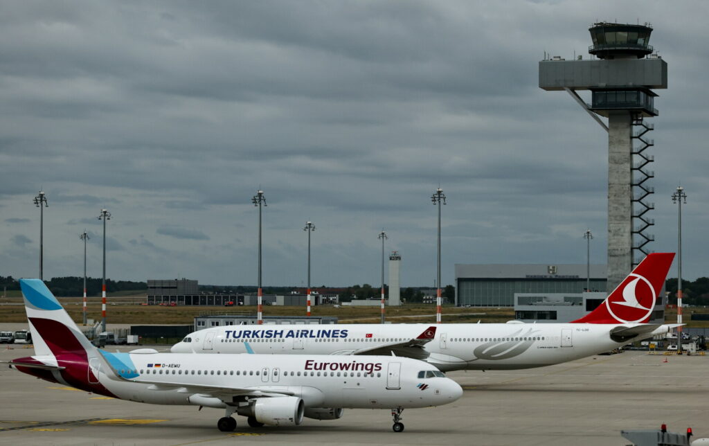 FT: SOS για ελλείψεις καυσίμων στα αεροδρόμια της Ευρώπης