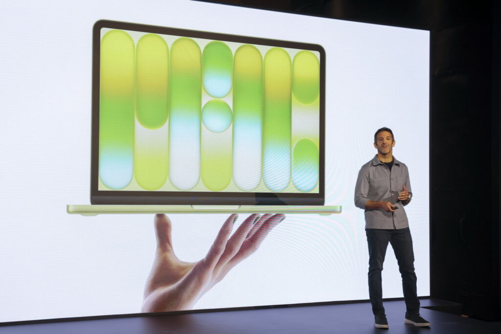 H Apple στα επόμενα 50 χρόνια, τι σηματοδοτεί η αλλαγή ηγεσίας