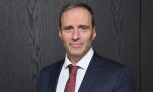 Όμιλος Σαράντη: Προαναγγέλλει ανατιμήσεις στα σούπερ μάρκετ από τον Μάιο λόγω Μέσης Ανατολής