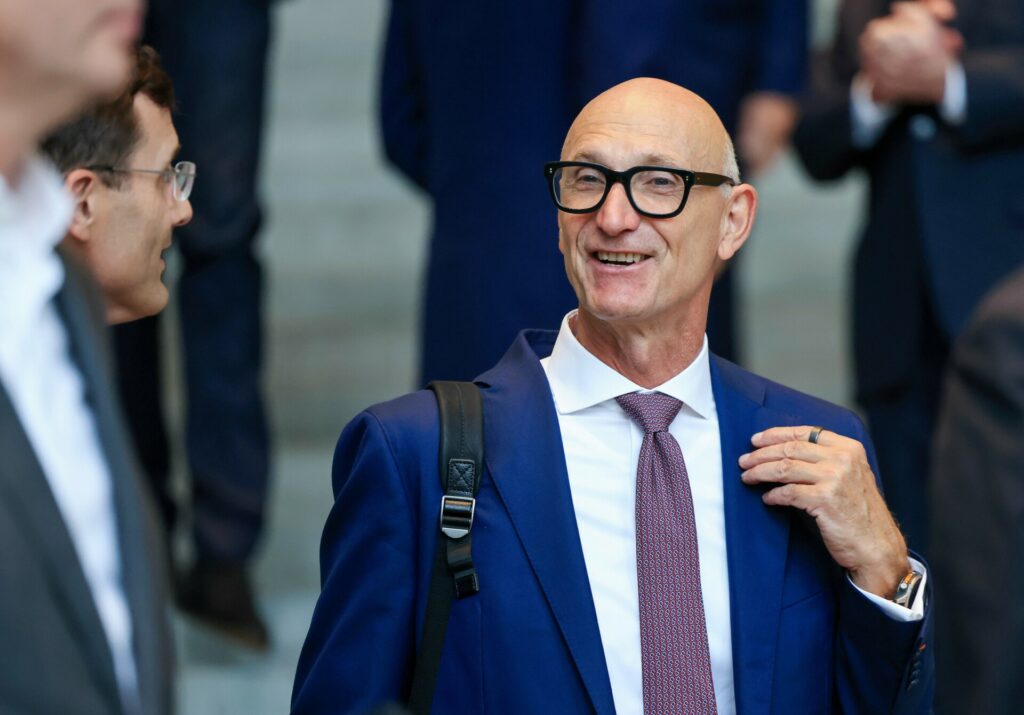 Deutsche Telekom – T-Mobile: Στο τραπέζι ξανά η μεγαλύτερη συγχώνευση στην ιστορία των εισηγμένων