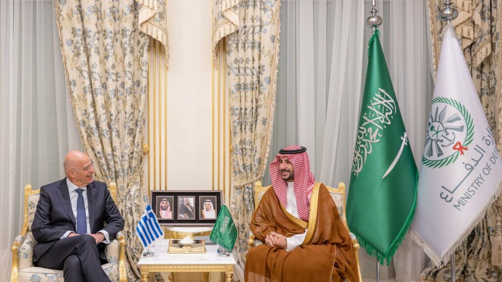 Επίσκεψη Δένδια στη Σαουδική Αραβία, το ευχαριστώ στην Ελληνική Δύναμη