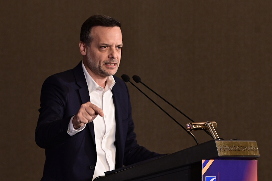 Χάρης Δούκας: Στο τραπέζι πλαφόν στις ξενοδοχειακές κλίνες στο κέντρο της Αθήνας