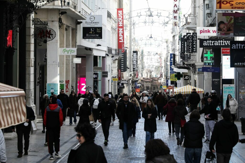 Εμπόριο: Το μεγάλο παζάρι για τις αυξήσεις στη νέα κλαδική σύμβαση