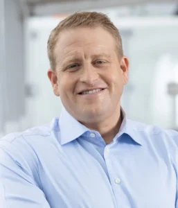 JASON LIBERTY, CEO ΤΗΣ ROYAL CARRIBEAN CRUISE