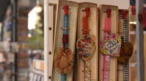 Πάσχα 2026: Αργότερα ανοίγουν τα καταστήματα τη Μεγάλη Παρασκευή, το ωράριο