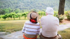 Κοινωνικός Τουρισμός 2026 για συνταξιούχους: Οι 25.000 που θα πάνε δωρεάν διακοπές, πώς επιλέγονται