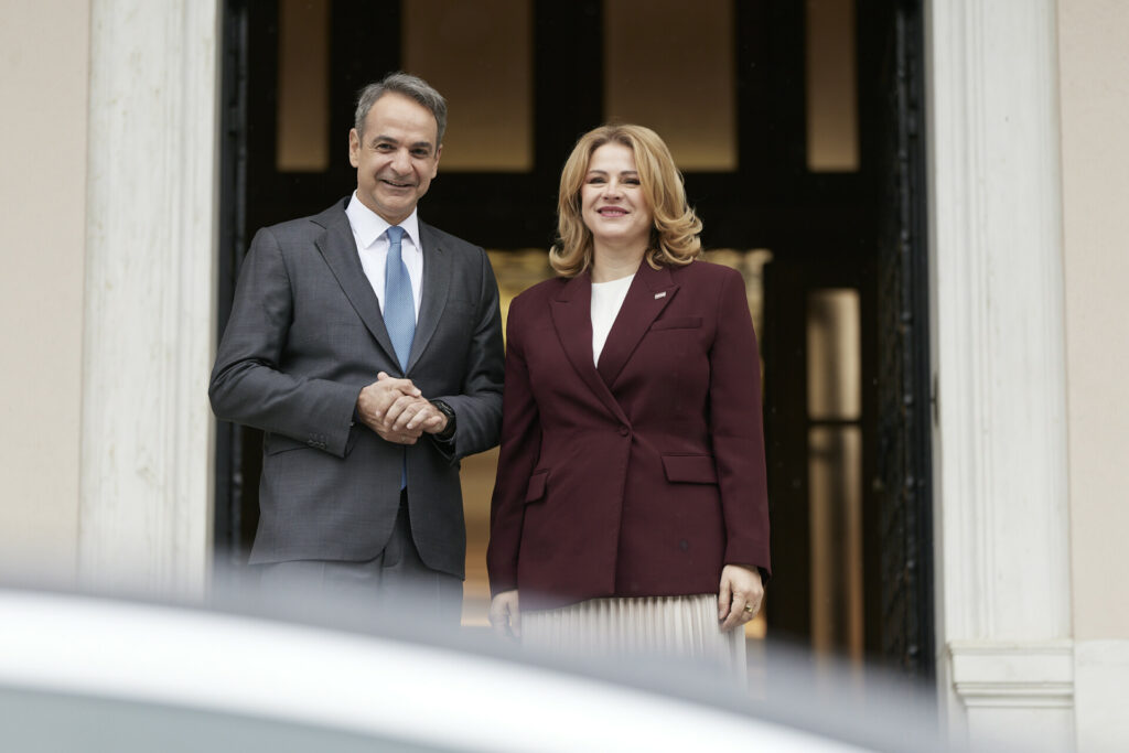 Μητσοτάκης στη Λετονή πρωθυπουργό: Να ενισχύσουμε τους δεσμούς των χωρών μας