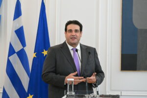 Οι υπουργοί που θα καταψηφίσουν τις άρσεις ασυλίας, η προσγείωση στον πολιτικό ρεαλισμό, η εγκύκλιος Λιβάνιου που “μύρισε” εκλογές και η άφιξη της Κοβέσι