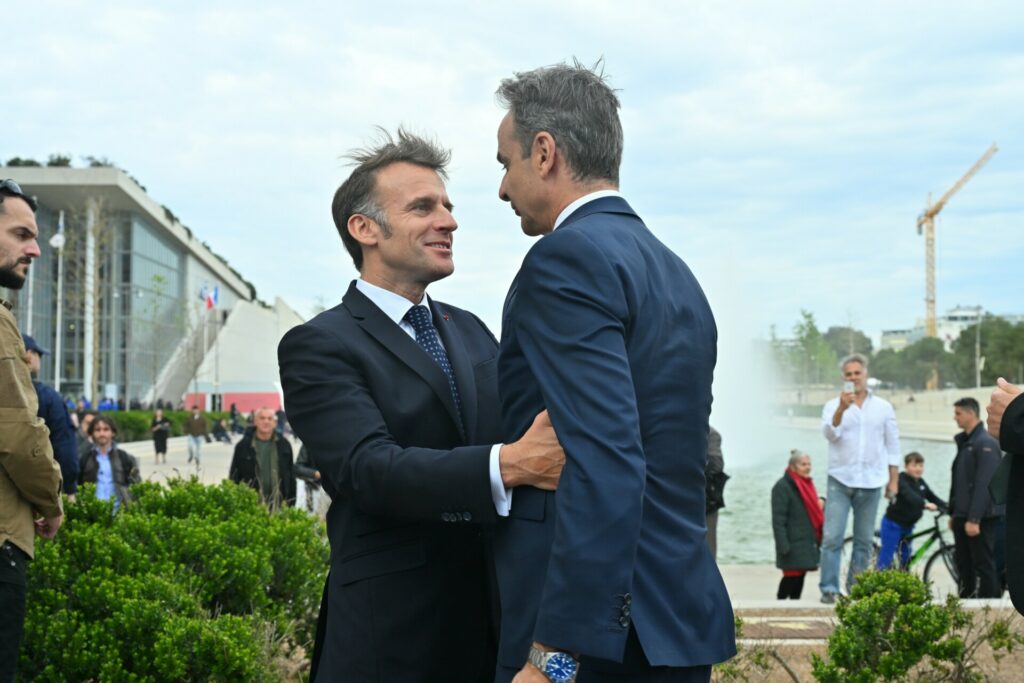 Μακρόν: Το βίντεο του Γάλλου προέδρου από την επίσκεψη στην Αθήνα – “Θα είμαστε εδώ”