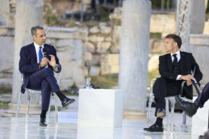 Μακρόν: Αν η Τουρκία απειλήσει την Ελλάδα, να ξέρετε ότι θα είμαστε εδώ