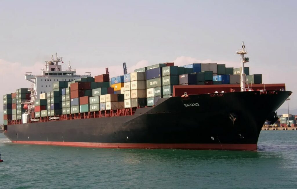 Στενά του Ορμούζ: Κλιμακώνονται οι εντάσεις, εκτοξεύεται το πετρέλαιο