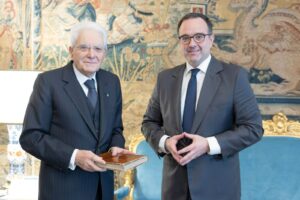 Συνάντηση Κυριακού με Ματαρέλα στη Ρώμη, μετά την απόκτηση του ομίλου GEDI (La Repubblica)