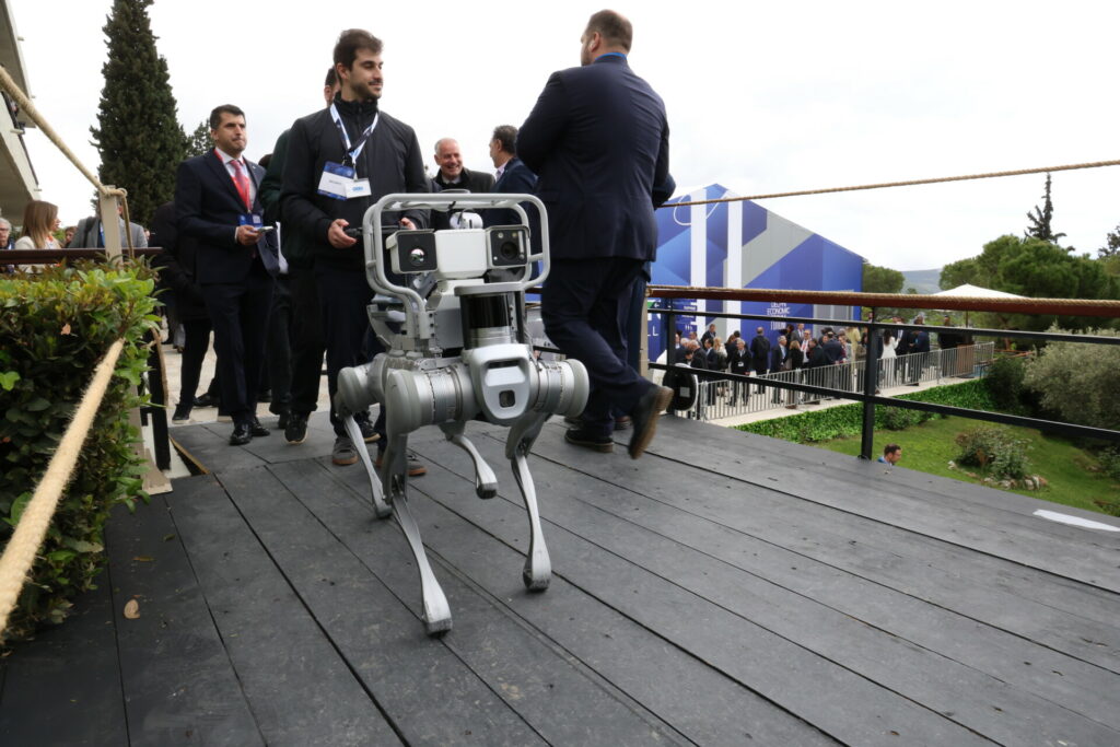 Ελληνική Αστυνομία ΕΛΑΣ σκύλος ρομπότ