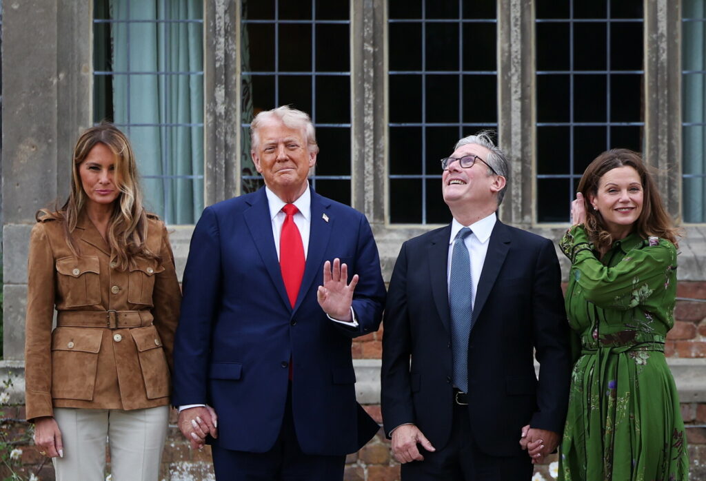 Βρετανία: Η σχέση με τον Τραμπ μπορεί να επλήγη ανεπανόρθωτα μετά την επίθεση στον Στάρμερ