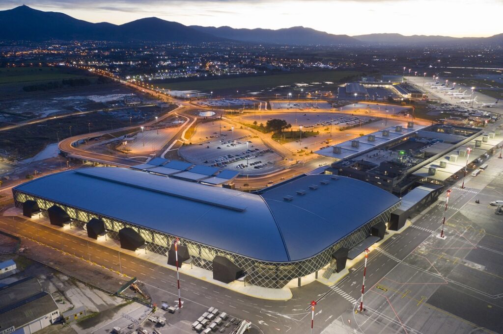 Handelsblatt: Η Fraport ποντάρει στον ελληνικό τουρισμό και διεκδικεί 22 αεροδρόμια